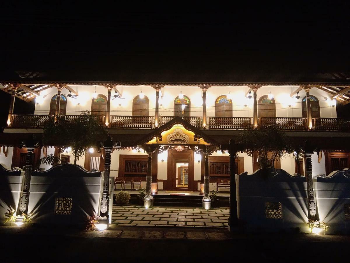 Villa De 1945 Mahe Exterior photo