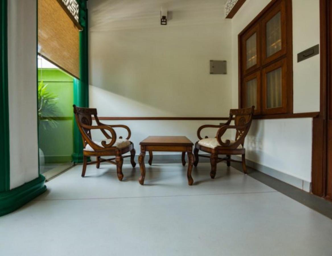 Villa De 1945 Mahe Exterior photo